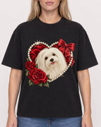 Mockup Boxy Heavyweight Tee Black female close-up 08