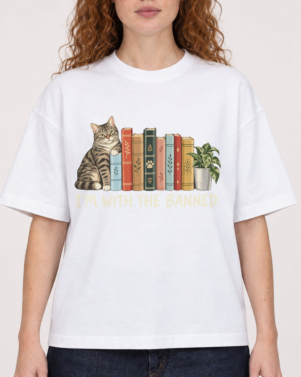 Mockup Boxy Heavyweight Tee White female close-up 09