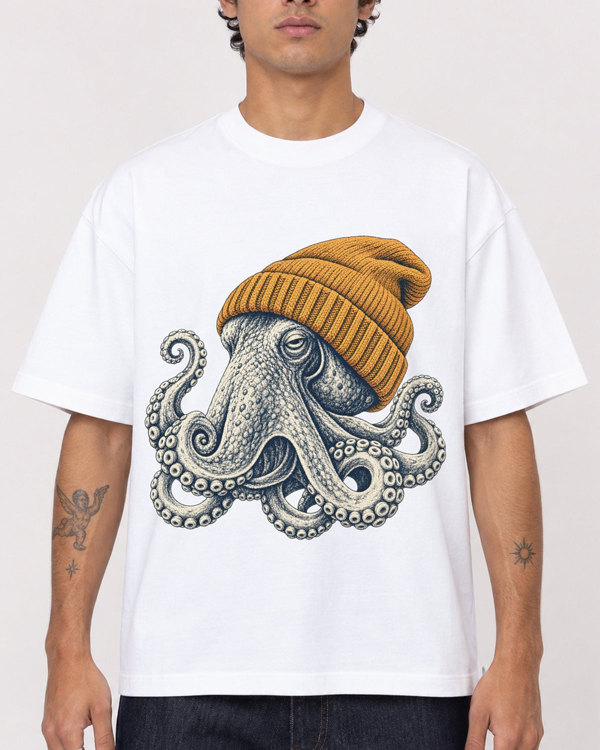 Mockup Boxy Heavyweight Tee White male close-up 06