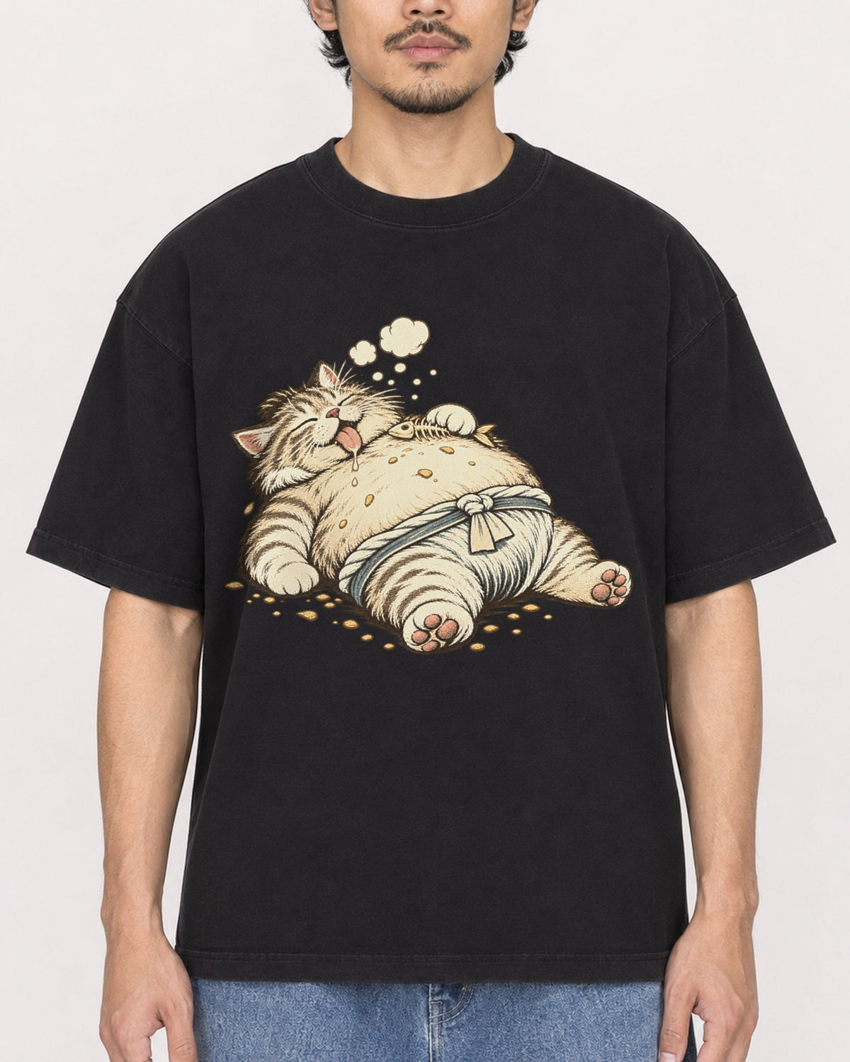 Mockup Boxy Heavyweight Tee Black male close-up 02