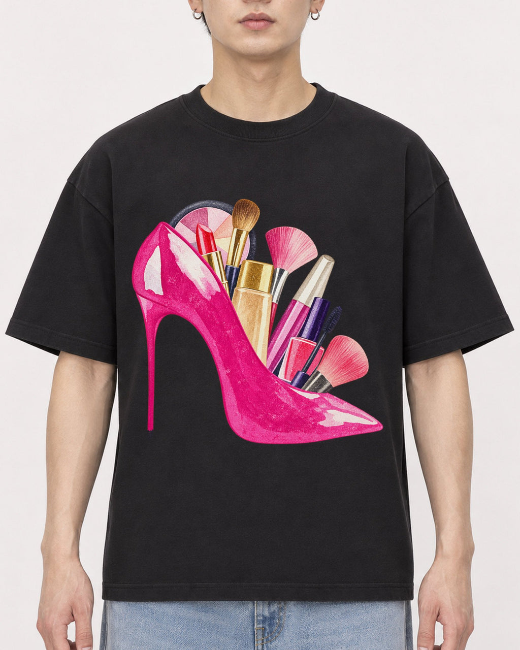Mockup Boxy Heavyweight Tee Black male close-up 01