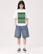 Mockup Boxy Heavyweight Tee White female full-body 01