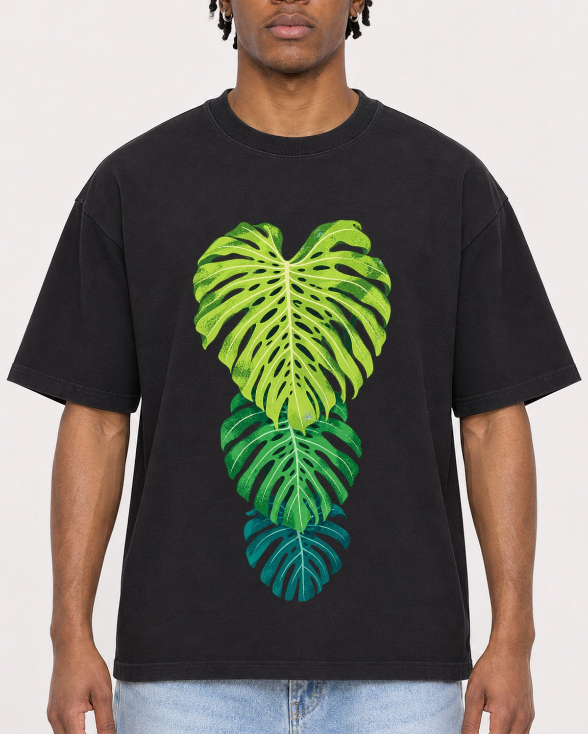 Mockup Boxy Heavyweight Tee Black male close-up 05