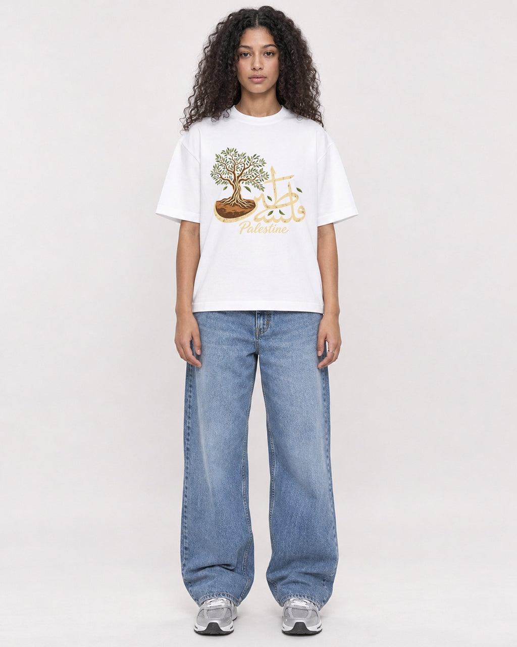 Mockup Boxy Heavyweight Tee White female full-body 10