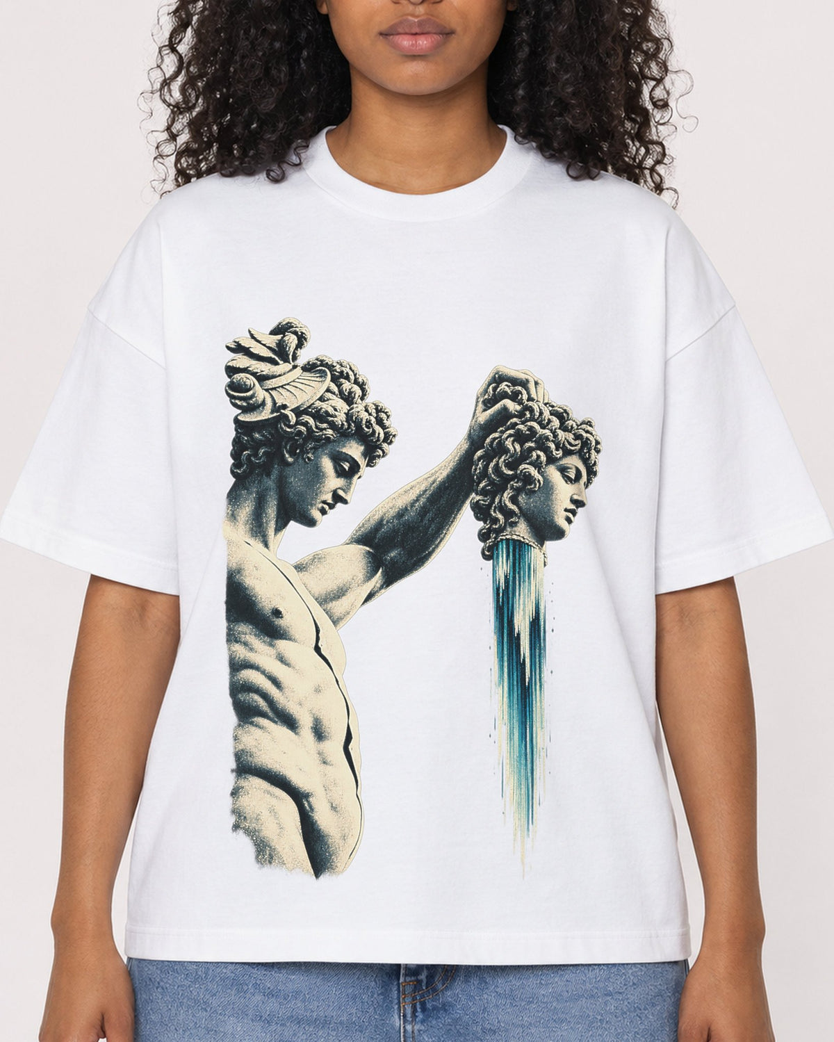 Mockup Boxy Heavyweight Tee White female close-up 05