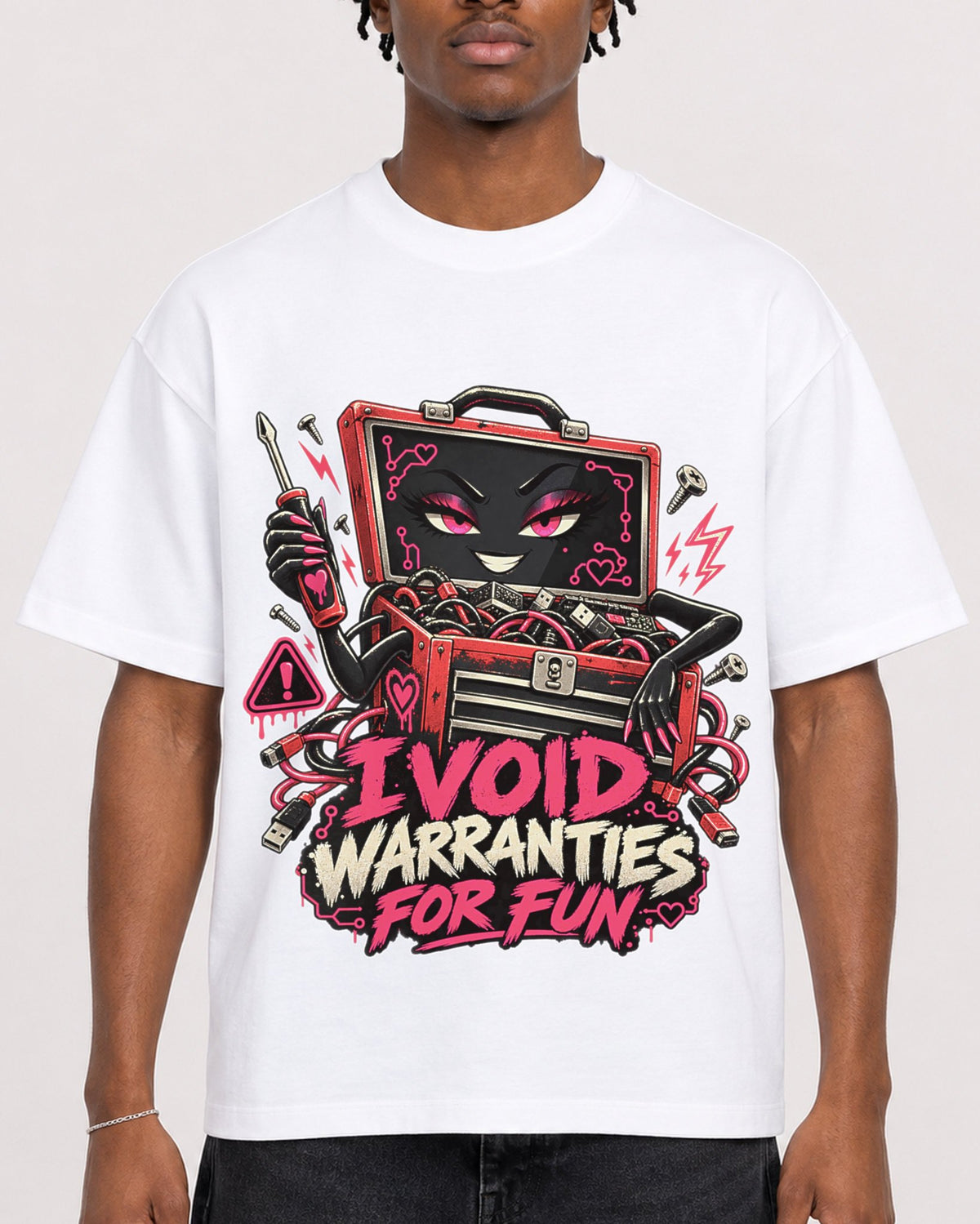 Mockup Boxy Heavyweight Tee White male close-up 05