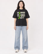 Mockup Boxy Heavyweight Tee Black female full-body 03