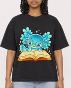 Mockup Boxy Heavyweight Tee Black female close-up 15