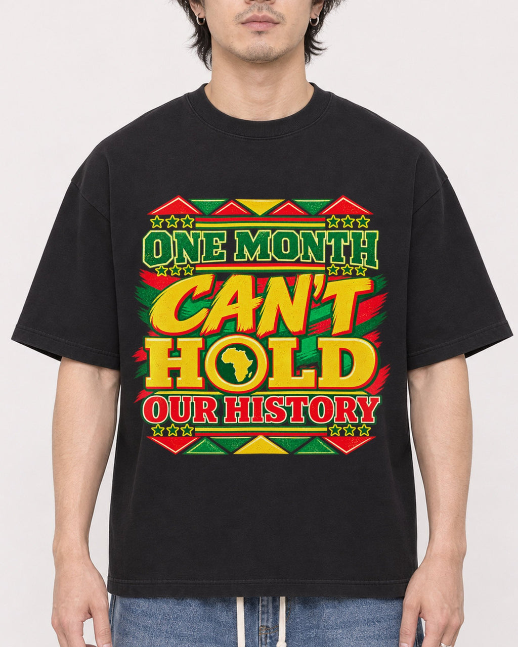 Mockup Boxy Heavyweight Tee Black male close-up 03