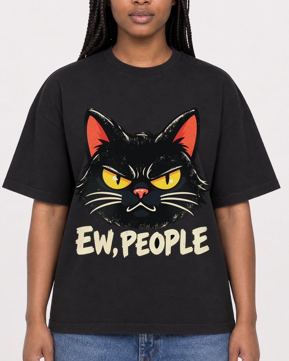 Mockup Boxy Heavyweight Tee Black female close-up 04