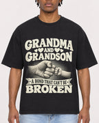 Mockup Boxy Heavyweight Tee Black male close-up 05