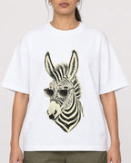 Mockup Boxy Heavyweight Tee White female close-up 47