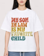 Mockup Boxy Heavyweight Tee White female close-up 01