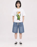 Mockup Boxy Heavyweight Tee White female full-body 11
