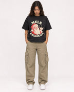 Mockup Boxy Heavyweight Tee Black female full-body 06