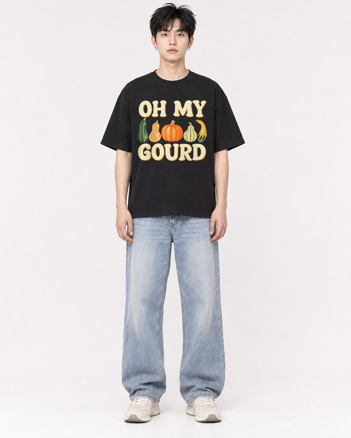 Mockup Boxy Heavyweight Tee Black male full-body 01