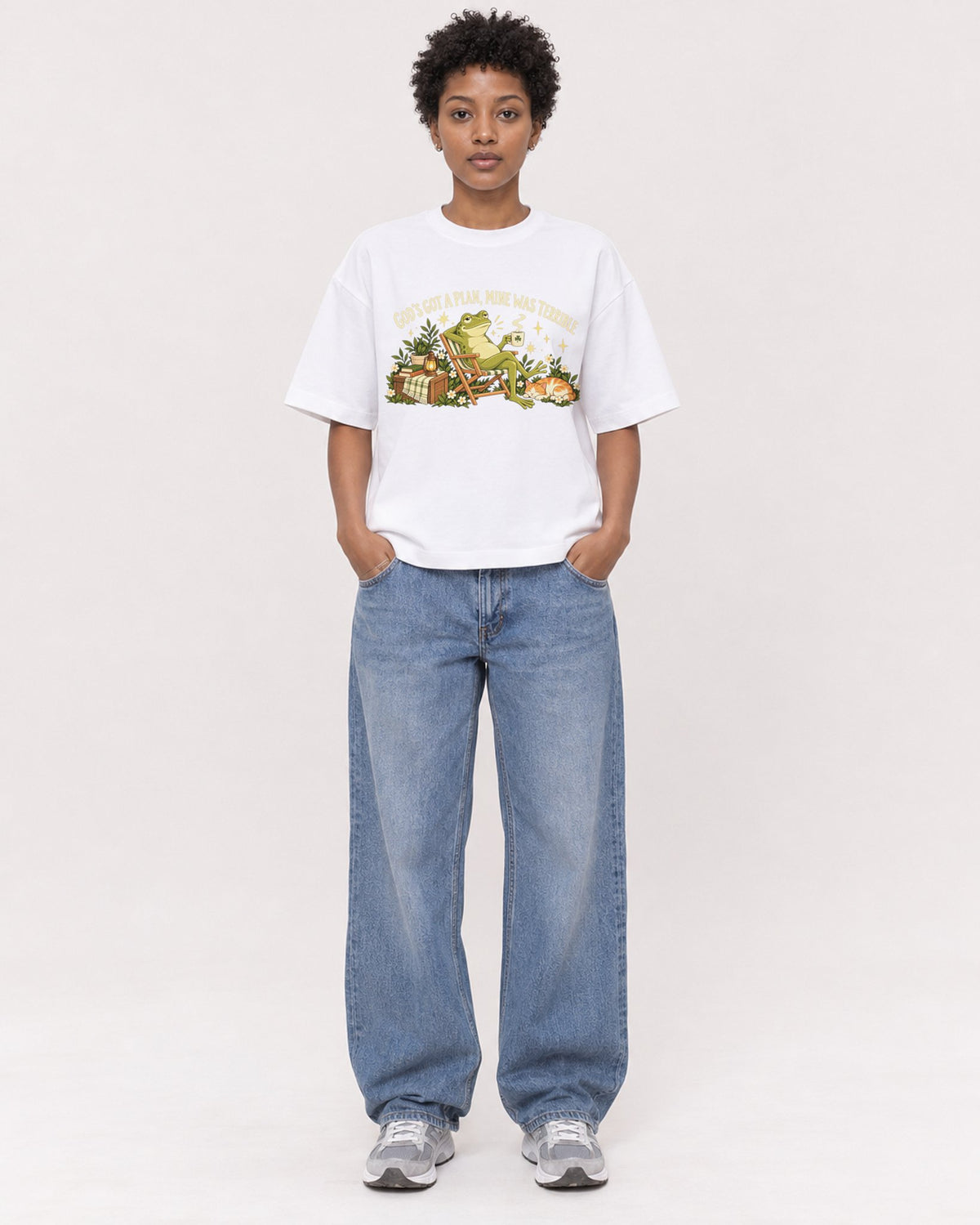 Mockup Boxy Heavyweight Tee White female full-body 35
