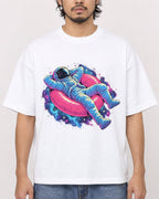 Mockup Boxy Heavyweight Tee White male close-up 22