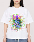 Mockup Boxy Heavyweight Tee White female close-up 01