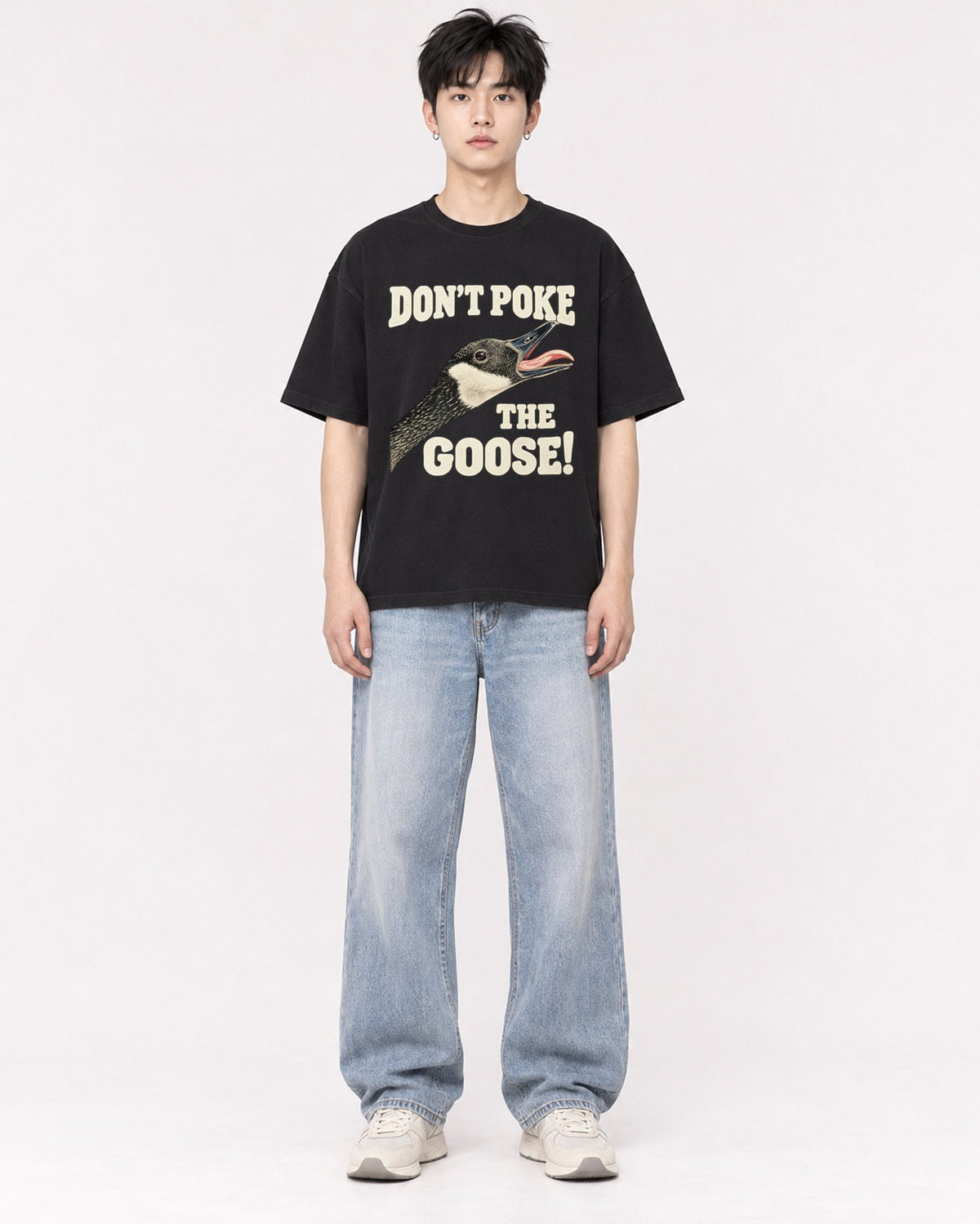 Mockup Boxy Heavyweight Tee Black male full-body 01