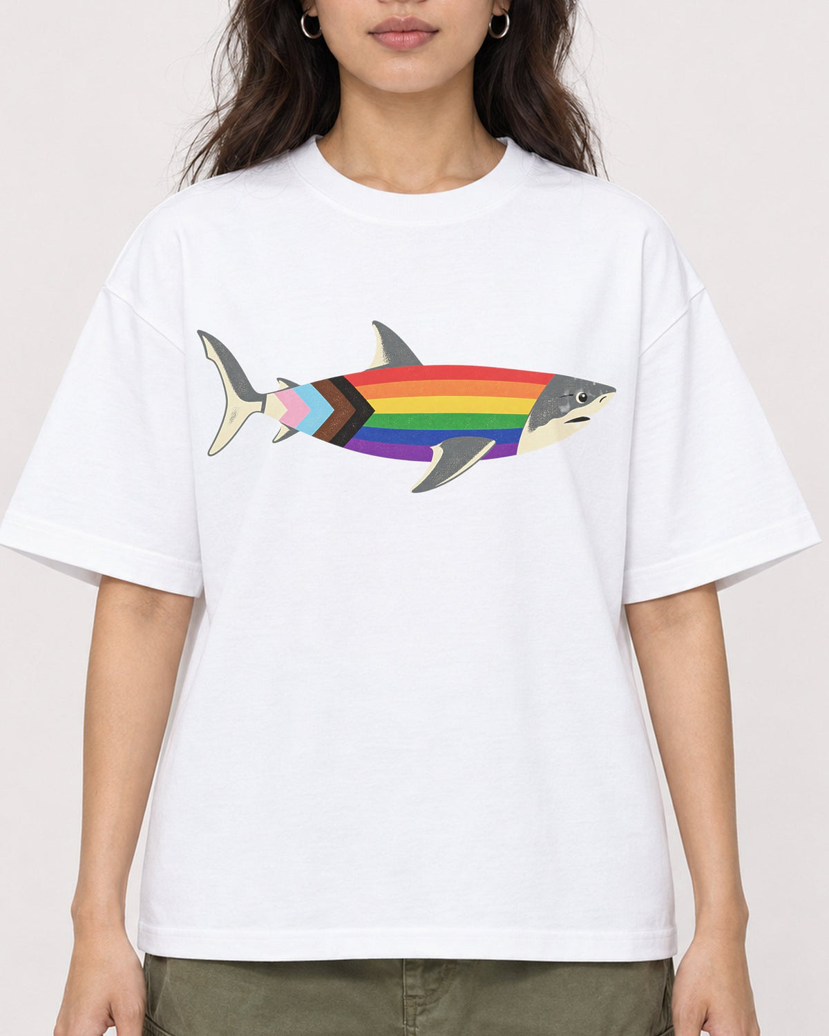 Mockup Boxy Heavyweight Tee White female close-up 02