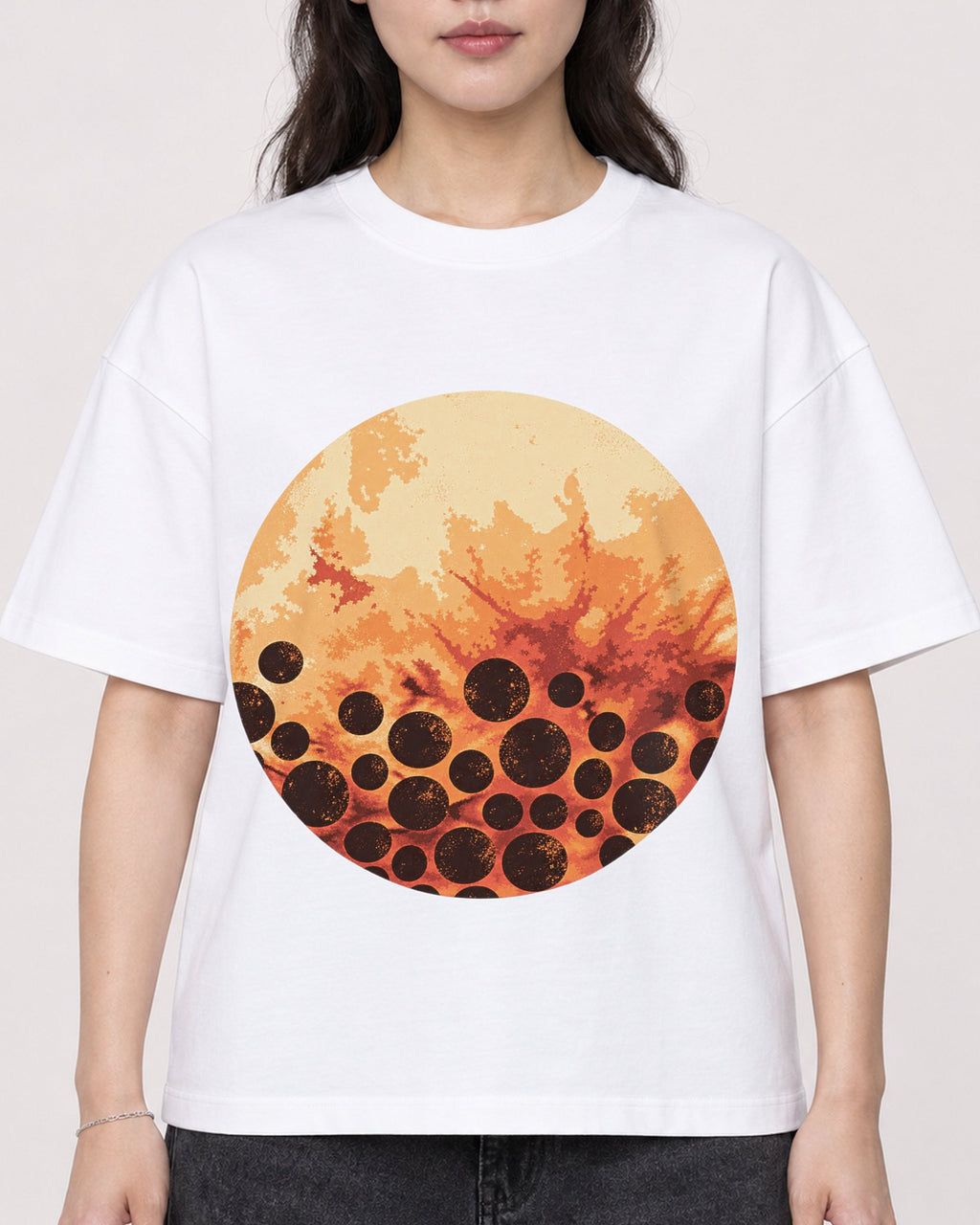 Mockup Boxy Heavyweight Tee White female close-up 03
