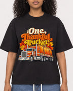 Mockup Boxy Heavyweight Tee Black female close-up 05