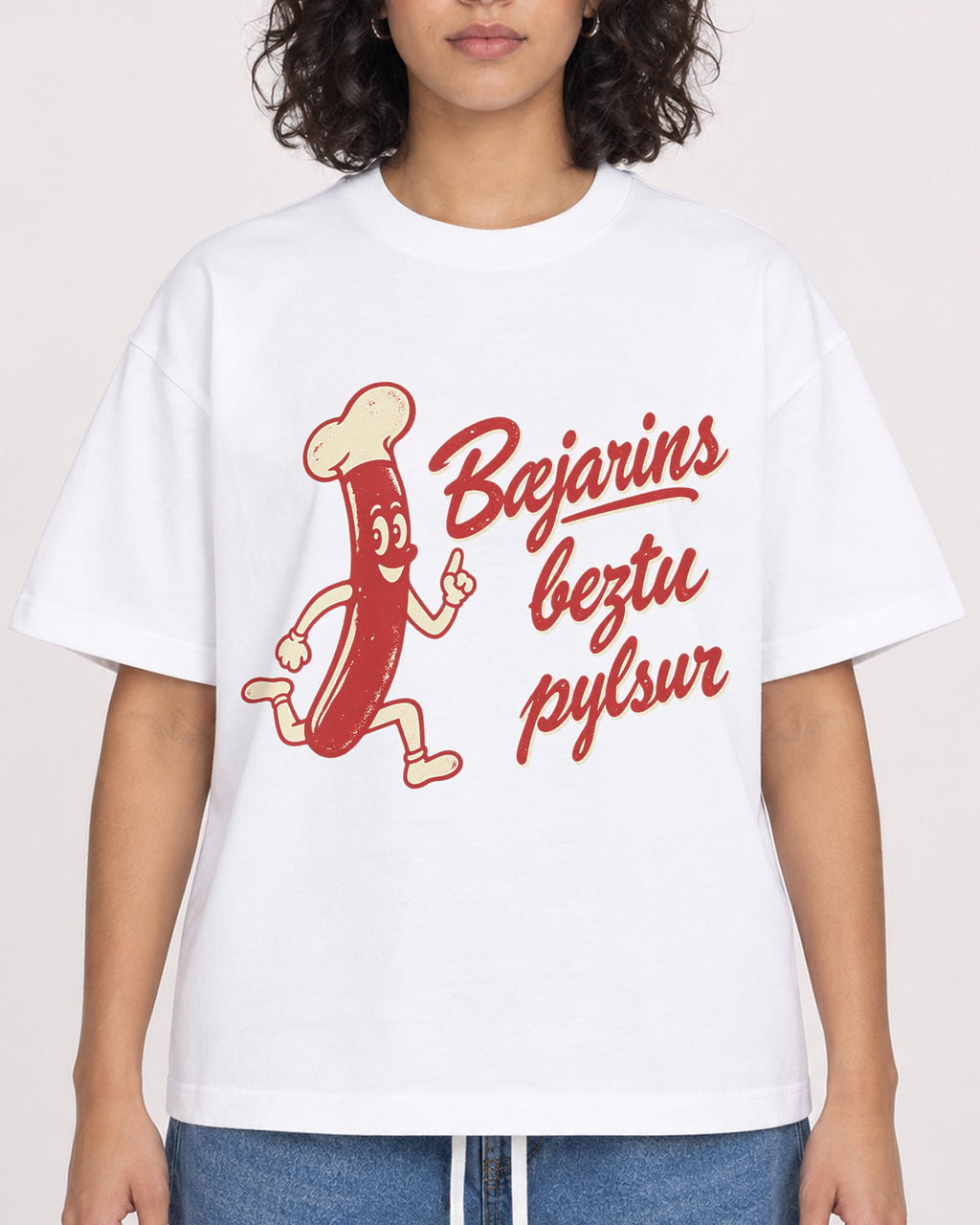 Mockup Boxy Heavyweight Tee White female close-up 26
