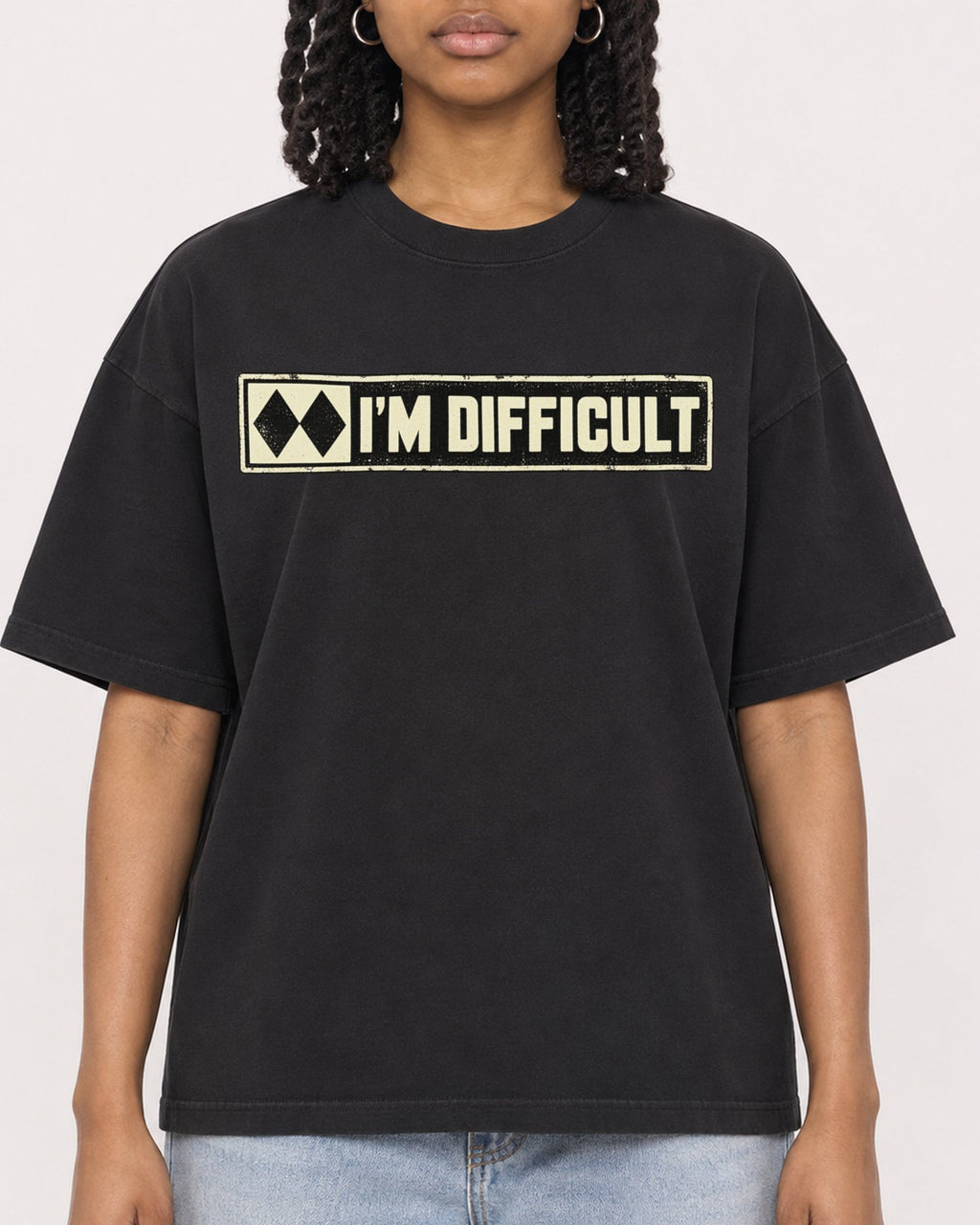 Mockup Boxy Heavyweight Tee Black female close-up 15