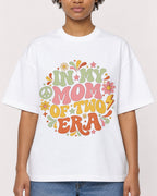 Mockup Boxy Heavyweight Tee White female close-up 35