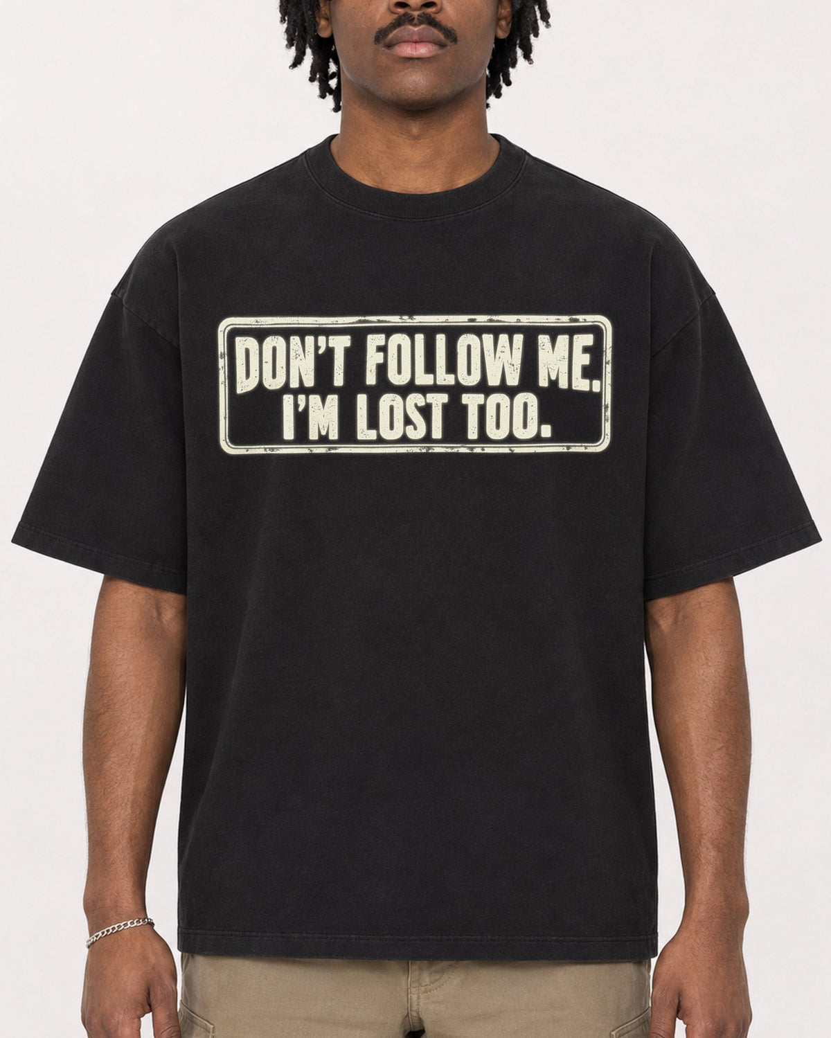 Mockup Boxy Heavyweight Tee Black male close-up 04