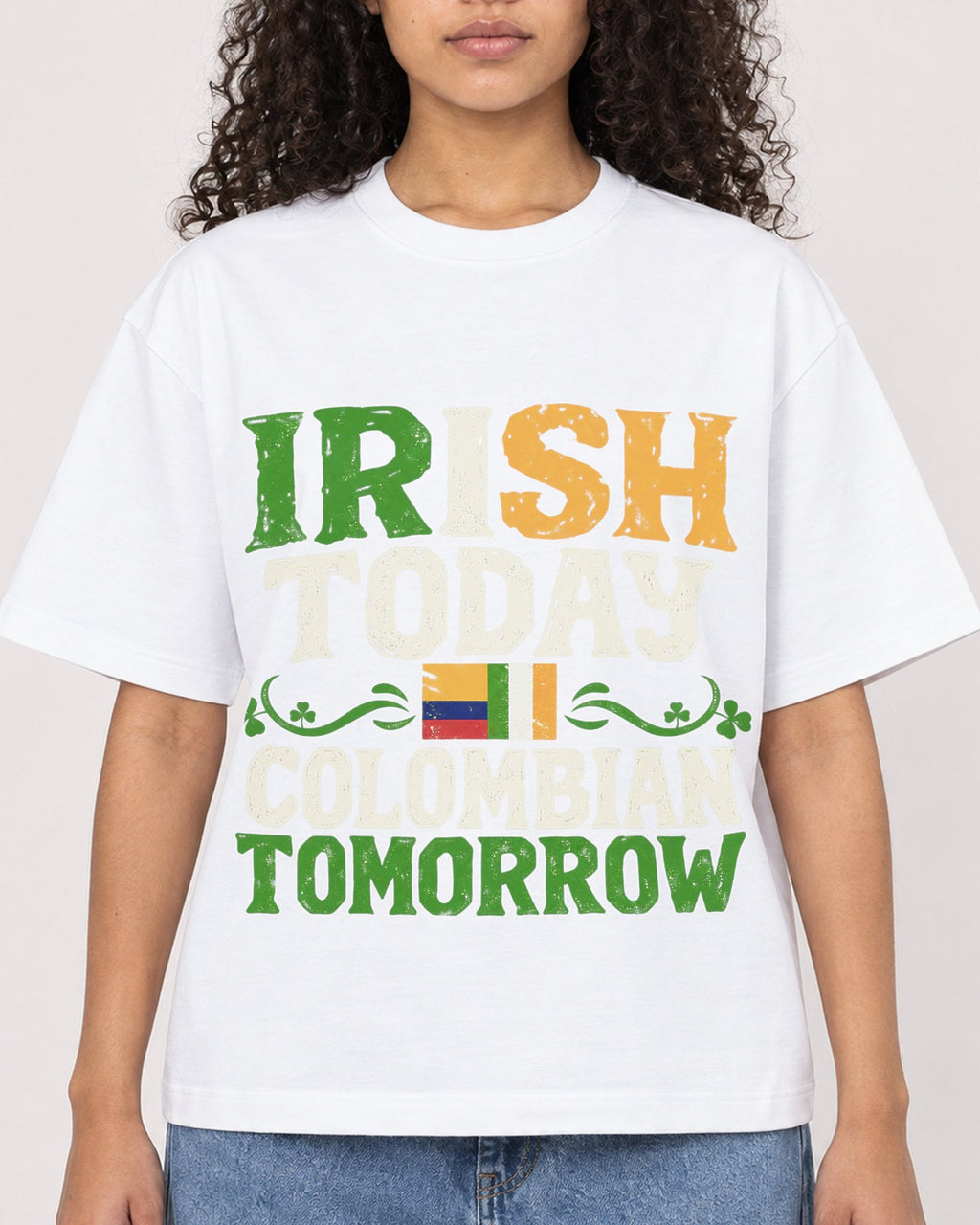 Mockup Boxy Heavyweight Tee White female close-up 10