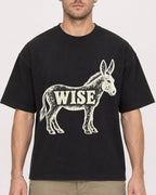 Mockup Boxy Heavyweight Tee Black male close-up 08