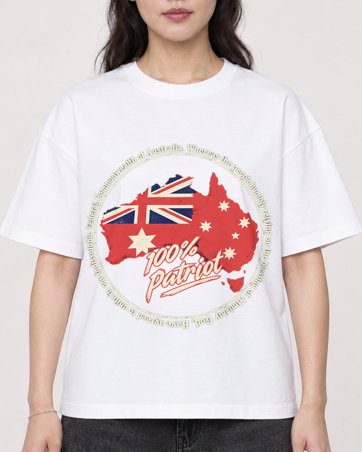 Mockup Boxy Heavyweight Tee White female close-up 03