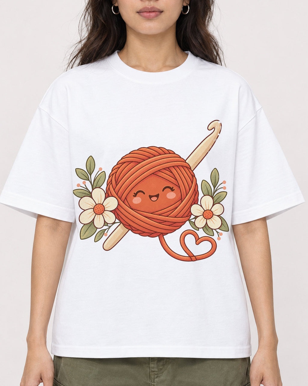 Mockup Boxy Heavyweight Tee White female close-up 02
