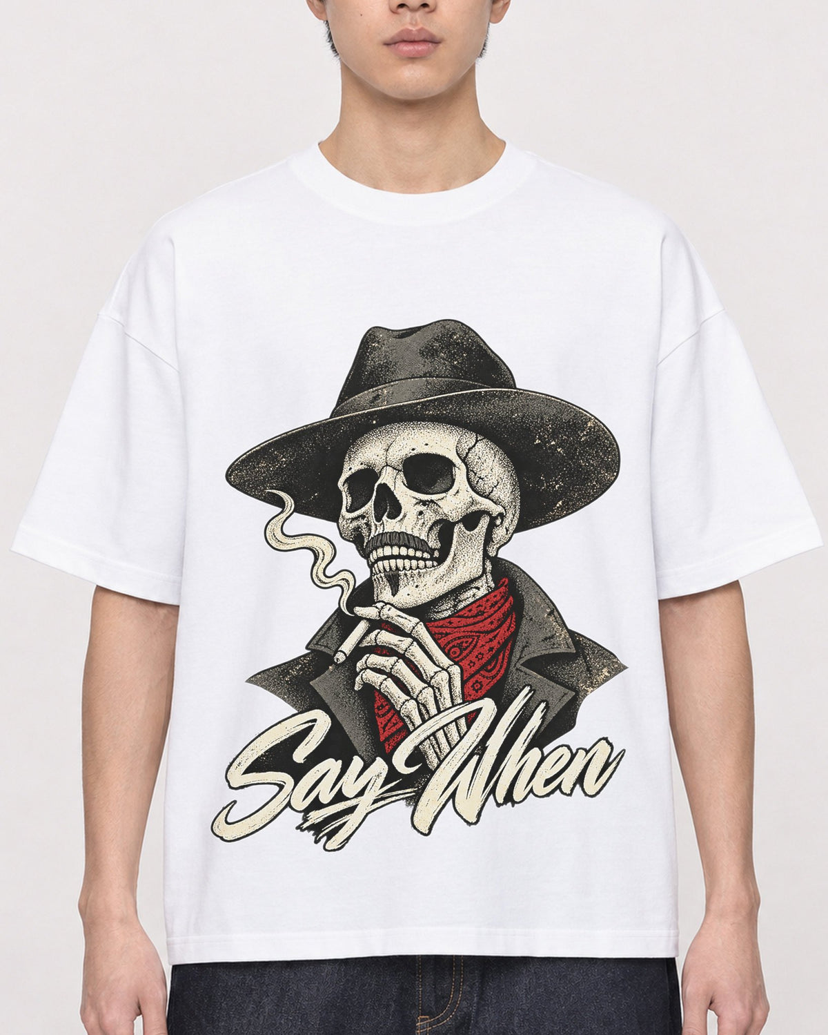Mockup Boxy Heavyweight Tee White male close-up 01