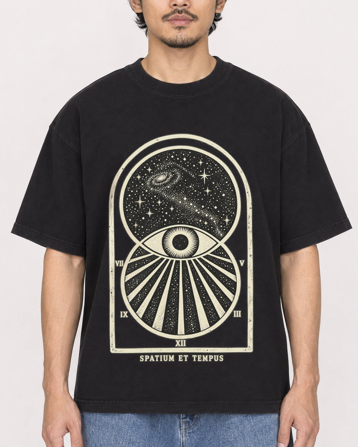 Mockup Boxy Heavyweight Tee Black male close-up 02