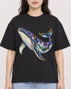 Mockup Boxy Heavyweight Tee Black female close-up 03