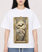 Mockup Boxy Heavyweight Tee White female close-up 01