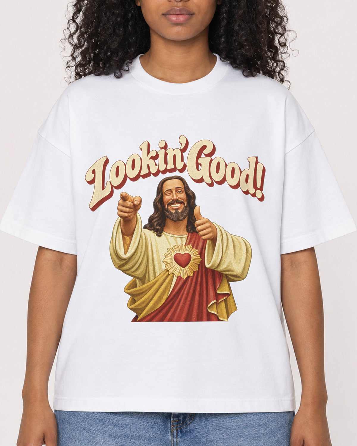 Mockup Boxy Heavyweight Tee White female close-up 05