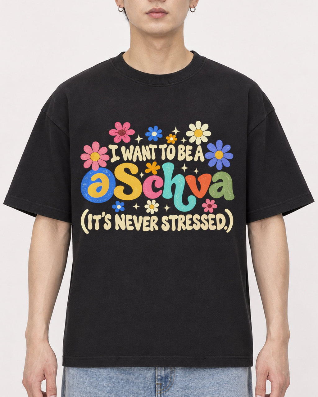 Mockup Boxy Heavyweight Tee Black male close-up 01