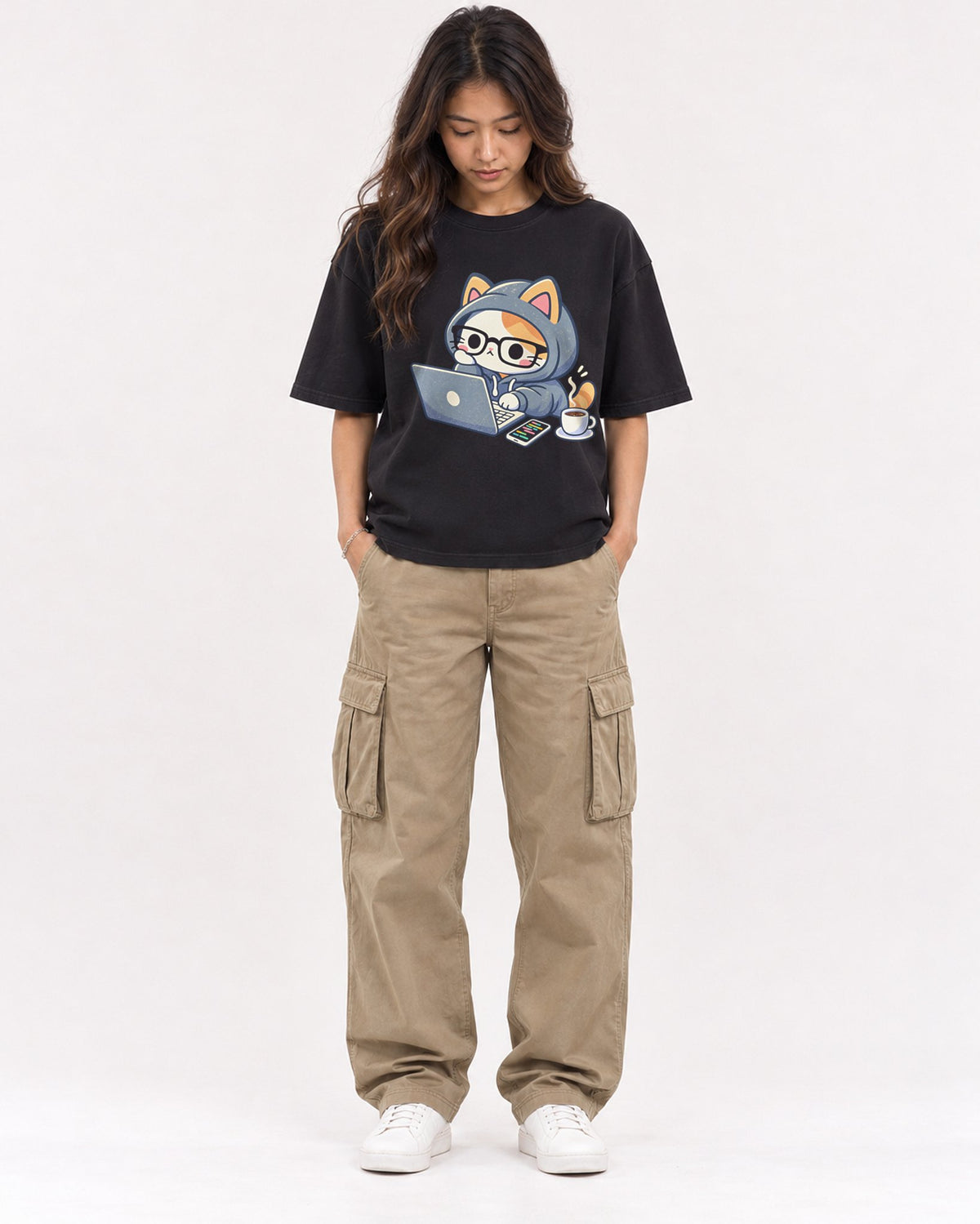 Mockup Boxy Heavyweight Tee Black female full-body 02