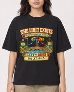 Mockup Boxy Heavyweight Tee Black female close-up 02