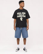 Mockup Boxy Heavyweight Tee Black male full-body 15