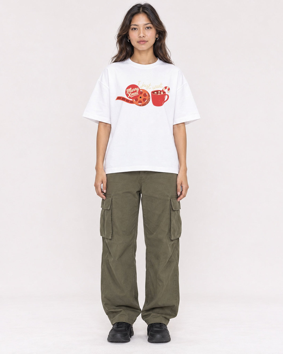Mockup Boxy Heavyweight Tee White female full-body 02