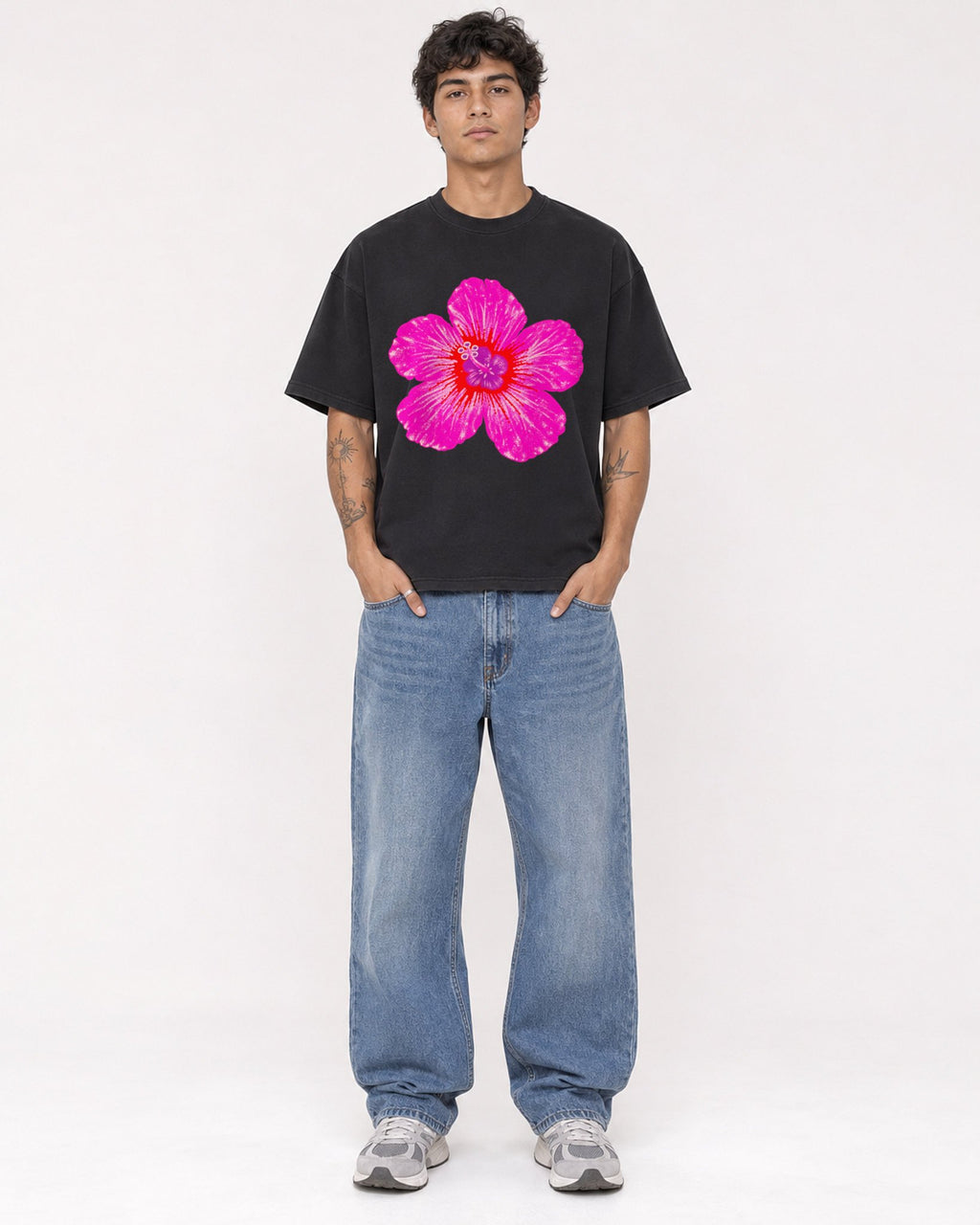 Mockup Boxy Heavyweight Tee Black male full-body 06