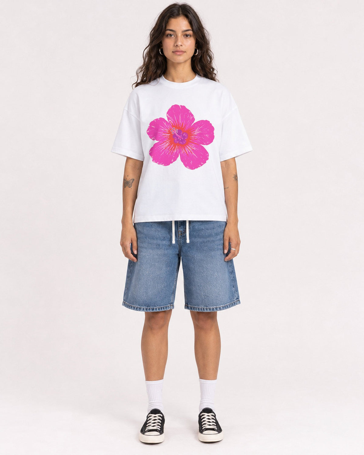 Mockup Boxy Heavyweight Tee White female full-body 06