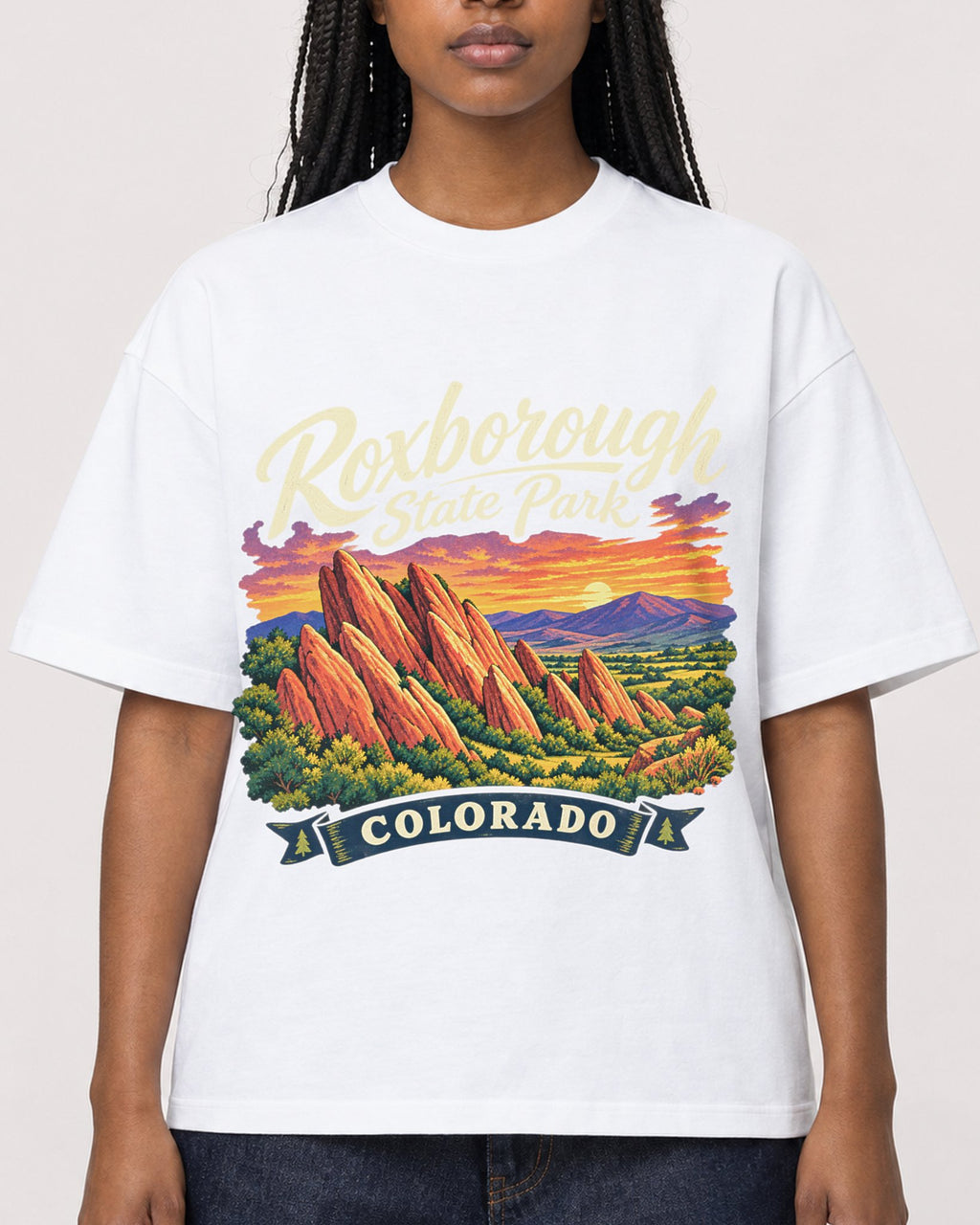 Mockup Boxy Heavyweight Tee White female close-up 04