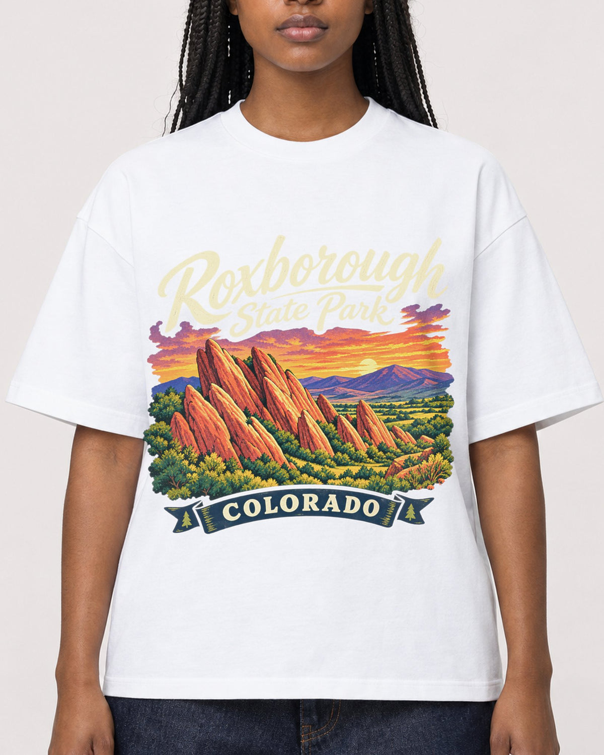 Mockup Boxy Heavyweight Tee White female close-up 04