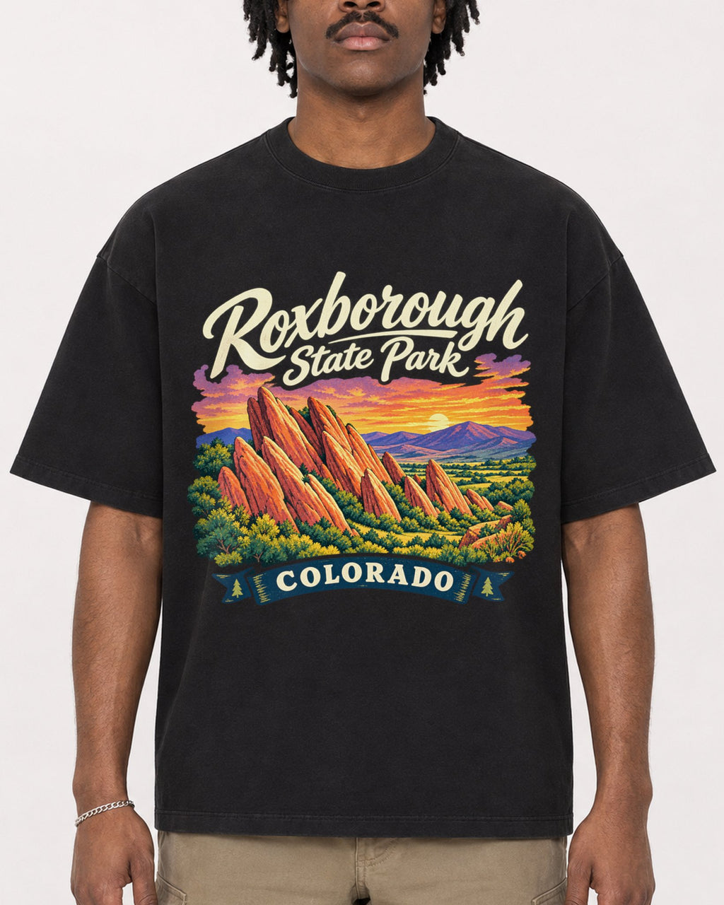 Mockup Boxy Heavyweight Tee Black male close-up 04